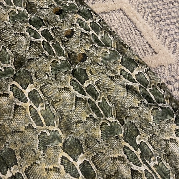 Cato Green Neutral Snakeskin Snake Print Fitted Pencil Skirt Size XS NEW - Picture 2 of 6